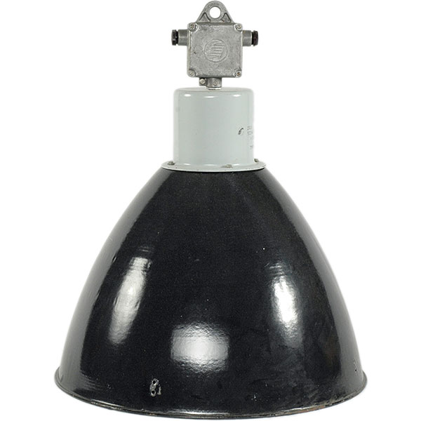 Průmyslová lampa Typ 24 401, kov, vyrobil Elektrosvit, 60.−80. léta, prodává Nanovo, 4 500 Kč