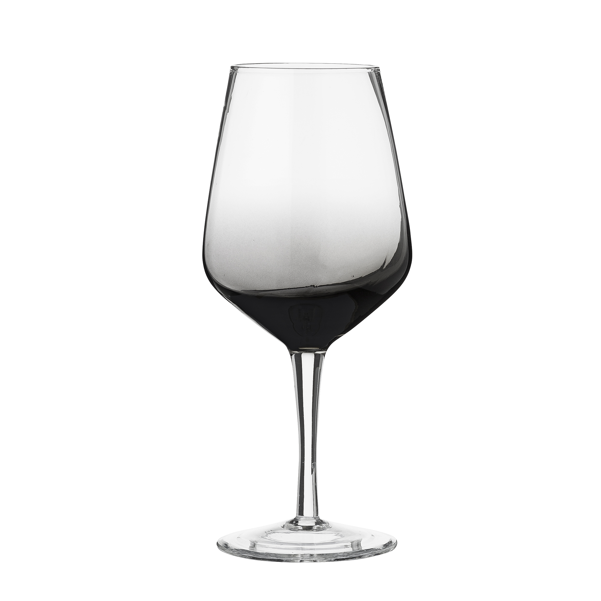 Vínový pohár s kouřovým efektem, průměr 6,5 cm, výška 21,5 cm, 18 €/1 ks, www.bloomingville.com