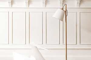 Pull Lamp, volně stojící lampa, dřevo, textil a plast, design Whatswhat. FOTO MUUTO