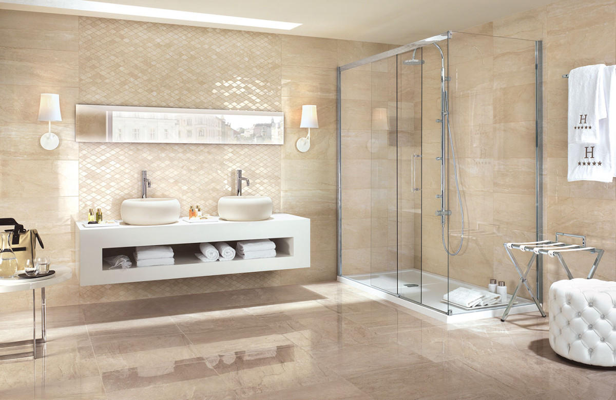 Sprchový kout nemusí být nutně jen řešením malých koupelen. I ve velké koupelně, pokud zkrátka nejste fanda dlouhého „máchání“, má své opodstatnění. Můžete mu dopřát velkorysý prostor a sprchování se tak stane komfortnějším. (foto: Proceram)
