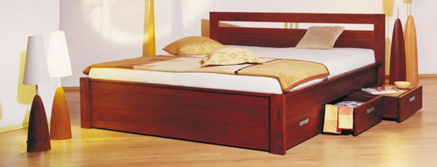 Nechte si vyrobit kvalitní postel z masivu přímo v truhlářství