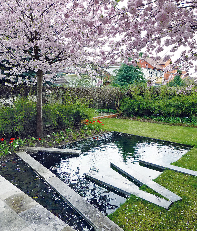 Trnkova zahrada od Evy Wagnerové získala v roce 2012 druhou cenu v mezinárodní v soutěži Nejlepší soukromá zahrada.