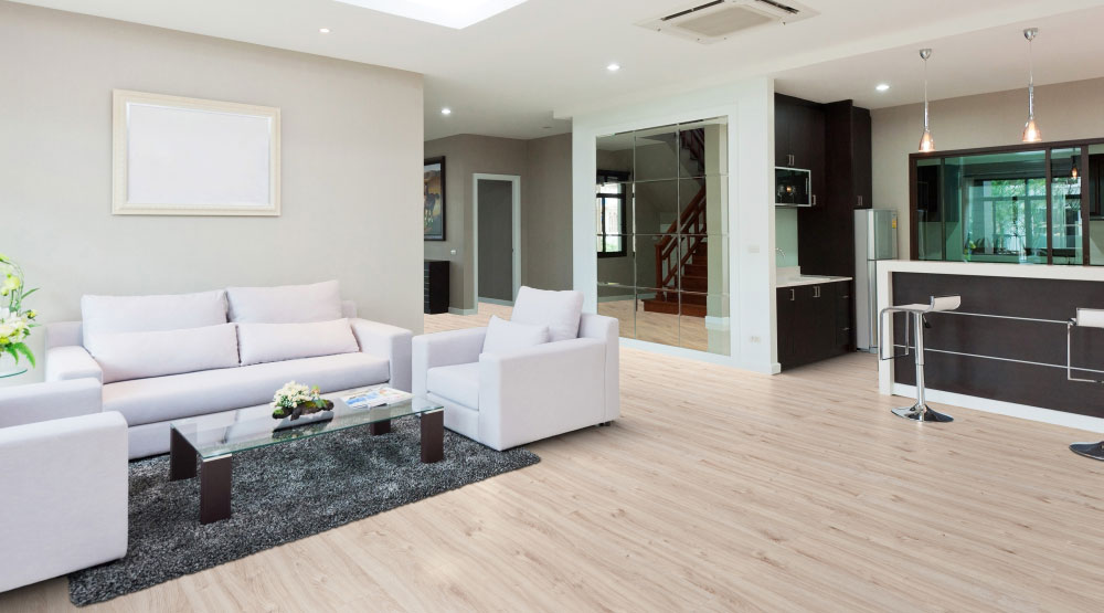 Laminátové podlahy 1FLOOR s autentickým povrchem „synchrostructure“ u vybraných dekorů