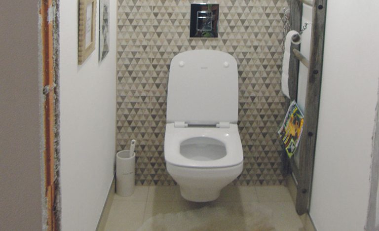 Rekonstrukce koupelny: Montáž WC má přednost