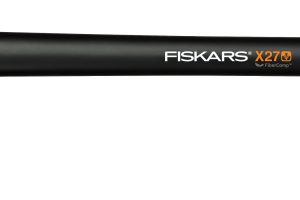 XXL Fiskars, štípací sekera X27, na extra velké špalky s průměrem větším než 30 cm, cena 2 200 Kč