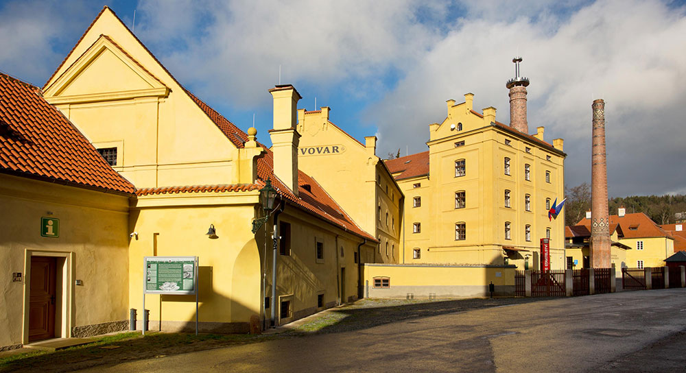 Výstava „Poklady v českých keramických obkladech“ ukáže i nejstarší raně gotickou dlažbu