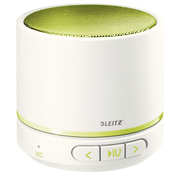 Bluetooth mini reproduktor s mikrofonem Leitz WOW, kompaktní a přenosný, zabudovaný mikrofon pro konferenční hovory, snadné spárování s mobilním zařízením pomocí Bluetooth, integrovaný MP3 přehrávač s podporou Micro SD karet, 1056 Kč.