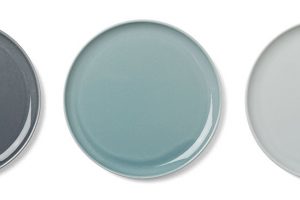 Talíř New Norm Plate, Design Menu, porcelán, průměr 27 cm, 664 Kč, www.designville.cz