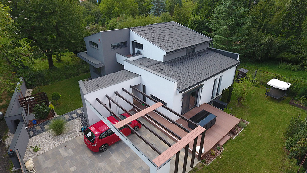 U pasivního domu uplatněte střechu s malým sklonem, které mají jednodušší detaily napojení, izolování a menší objem (FOTO BRAMAC)