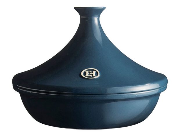 Keramický hrnec na tajin Blue Flame (Emile Henry), na 4-6 porcí, do teploty 300°C, 1 989 Kč, www.kulina.cz 