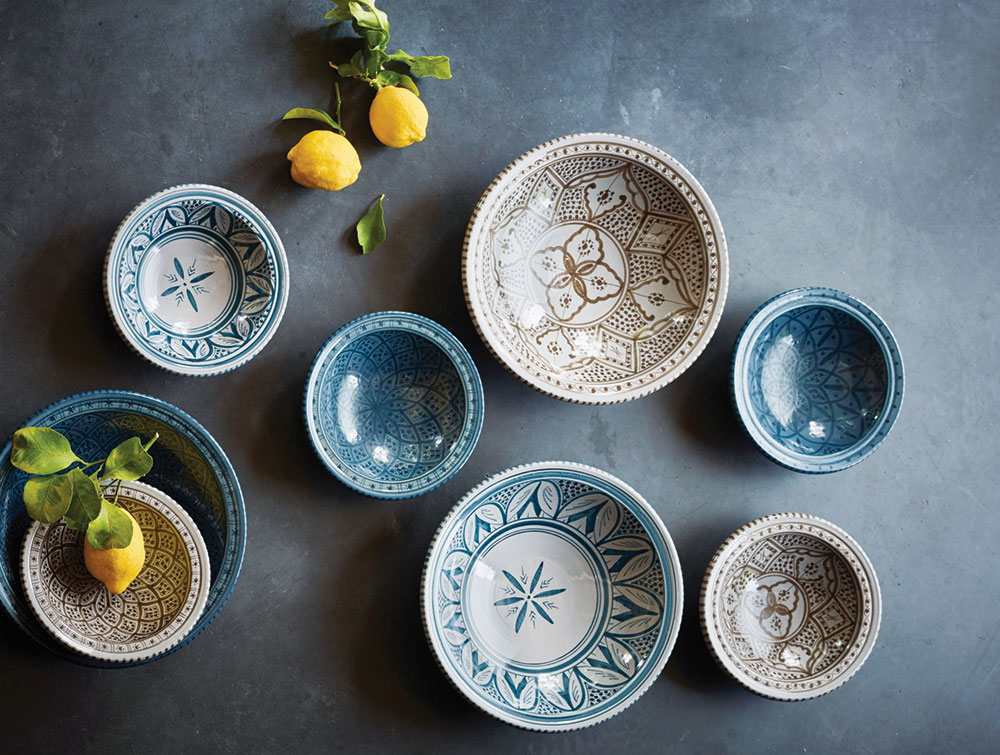 Sada keramického nádobí (HK Living), talíř 33 x 33 x 8cm, 625 Kč, www.bellarose.cz