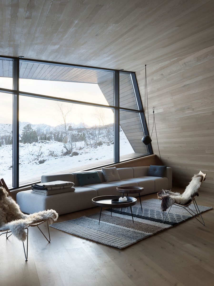 Vysoce izolované prosklené fasády Schüco FW 50+.SI a dveřní systémy si poradily s chladným norským regionem. FOTO Invit Arkitekter, Ålesund / Johan Holmquist