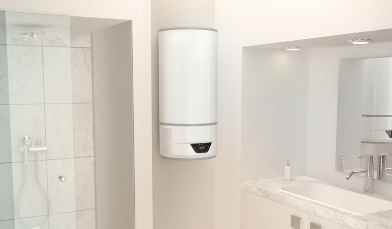 Ariston Lydos Hybrid elektrický ohřívač je vybavený inovativním softwarem i-Memory, díky němuž je možné dosáhnout až 50% úspory energie. www.ariston.com