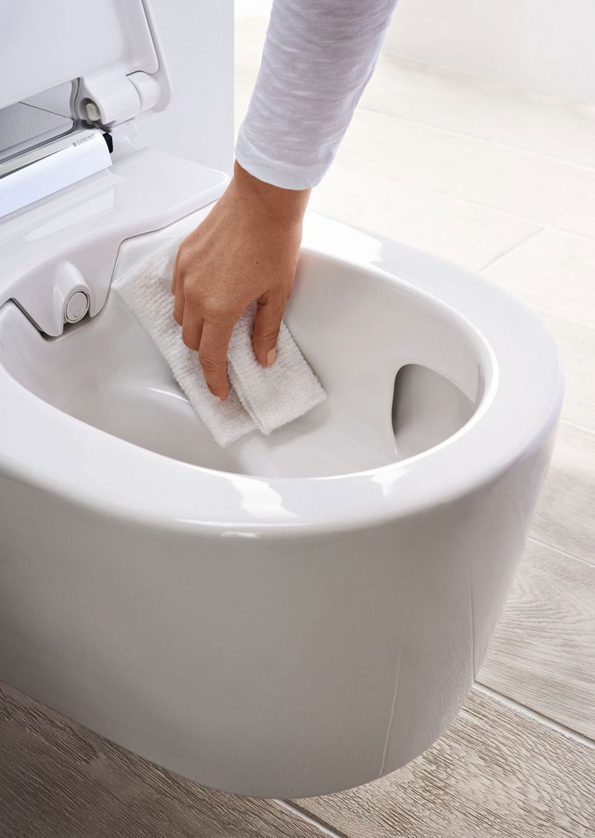 Jednoduché čištění WC mísy bez splachovacího kruhu. Zdroj: Geberit.cz