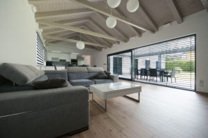 obývací pokoj v minimalistickém stylu