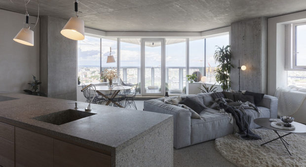 „Drsný“ byt s panoramatickým výhledem na město