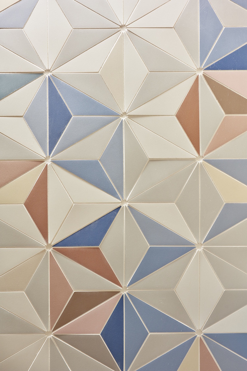 Barevná keramická mozaika