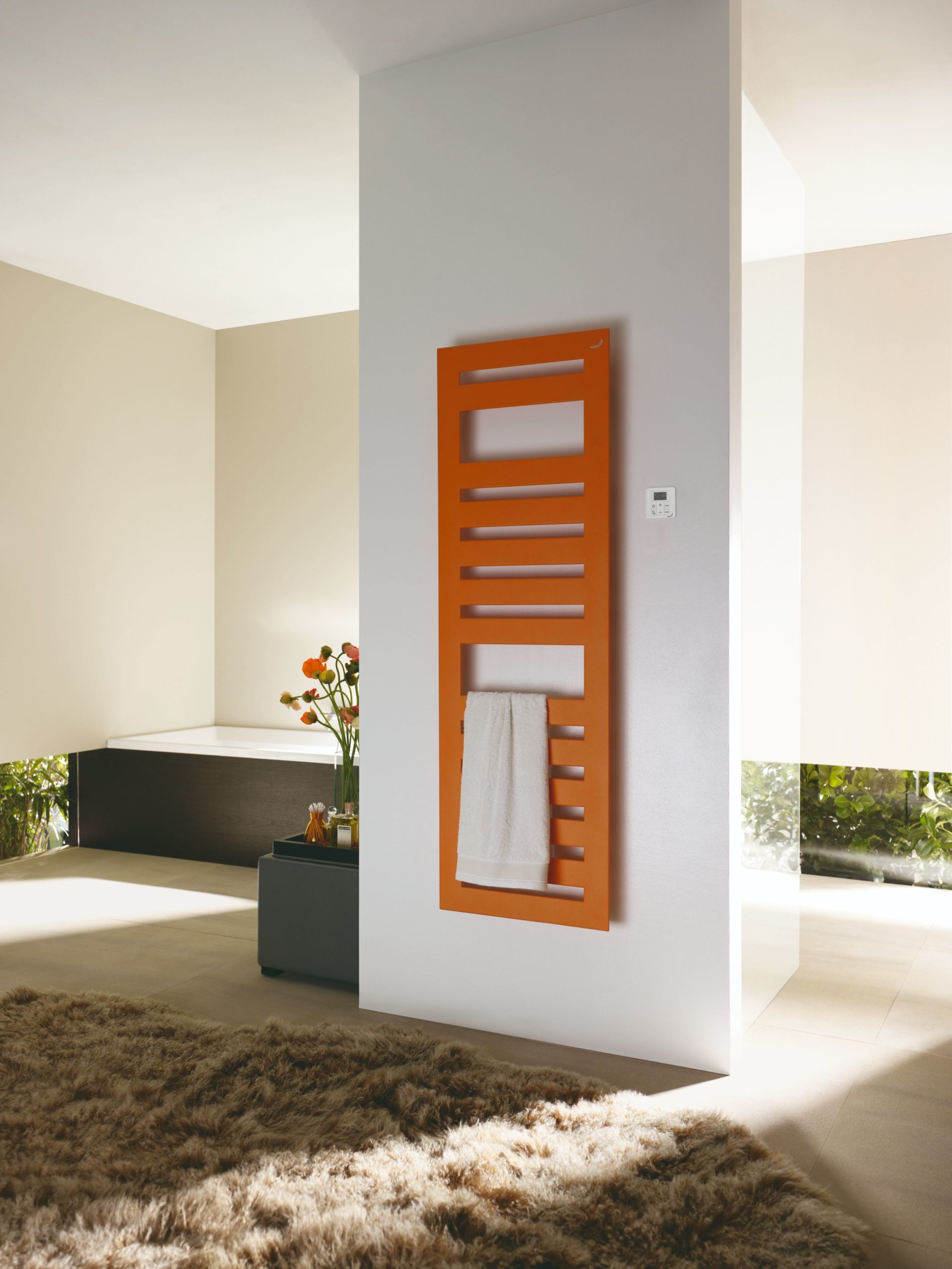 Zehnder_RAD_Metropolitan_Spa_RACY_S_living_towel_orange_quartz_Print_25554