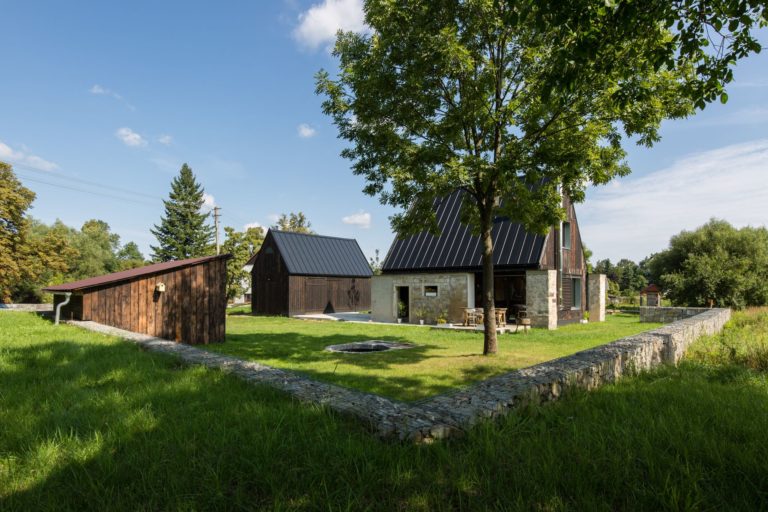 Rekonstruovaná stodola na rodinný dům