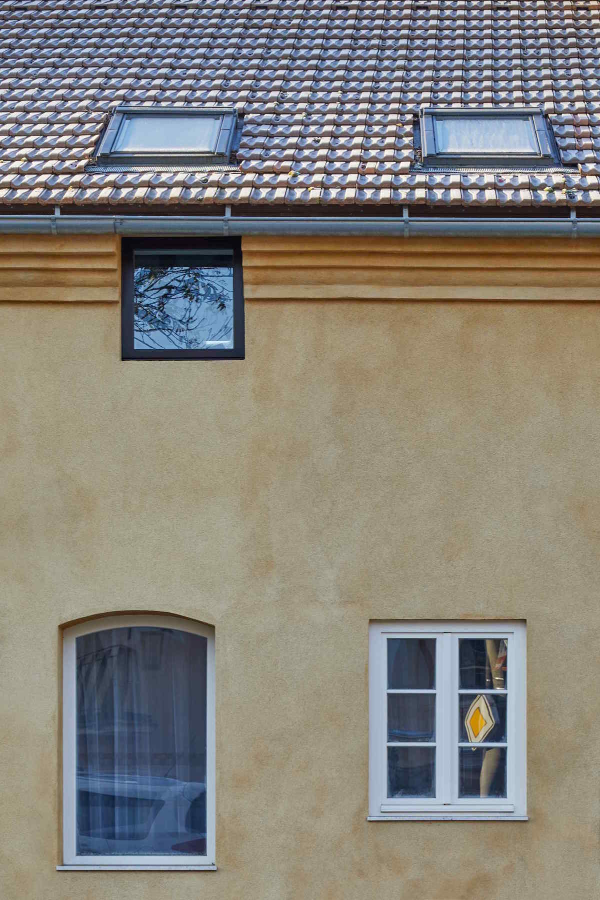Historický dům s rekonstruovanými okny