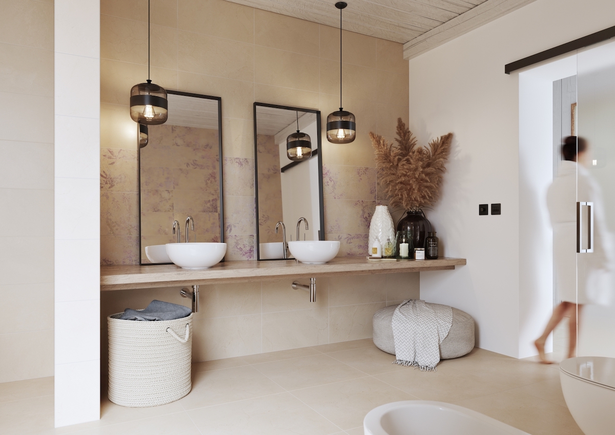 Moderní mramorová koupelna s dvěma zrcadlemi