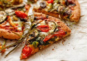 Jak si můžete upéci dokonalou pizzu s křupavým základem