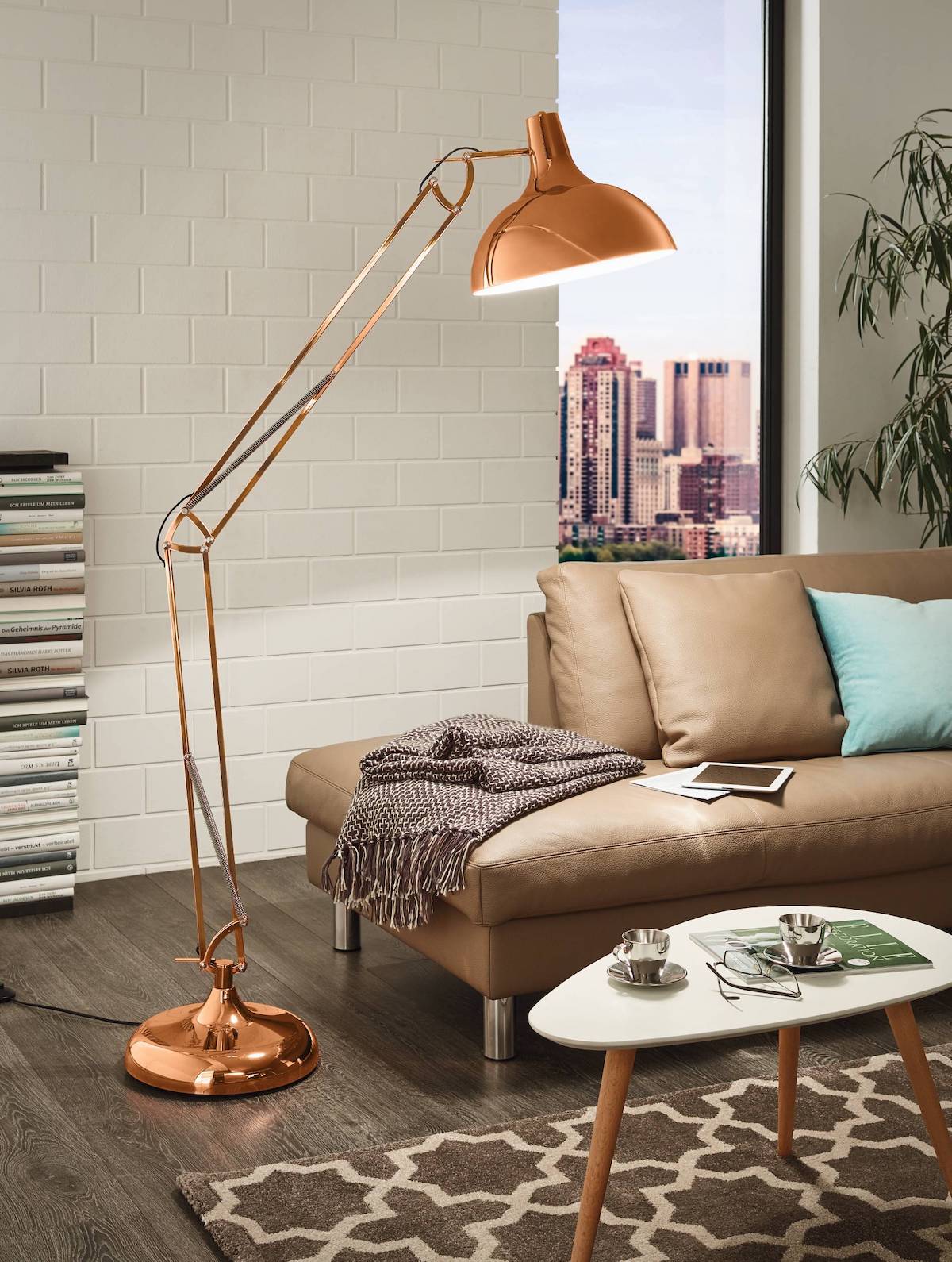 Designová oranžová lampa