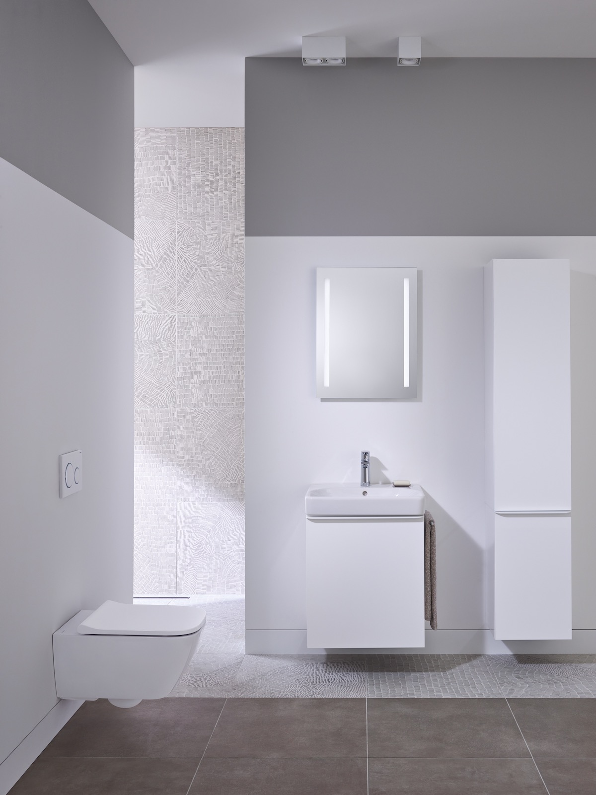 Moderní koupelna v bílé