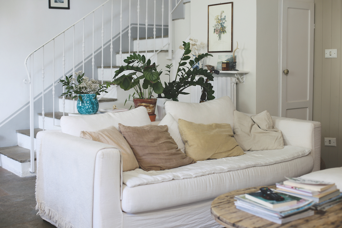 Domov plný světla, jemných barev a pohody od instagramerky a dizajnérky Sarah Tognetti