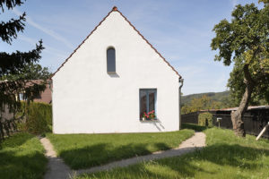 Exteriér tvar domu - Rodinný dům v Mníšku pod Brdy