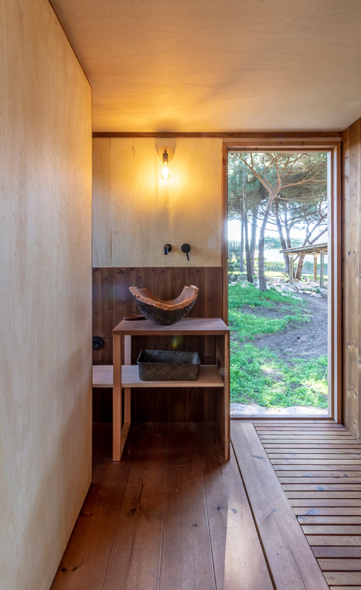 Koupelna - Adraga Tiny House v Portugalsku