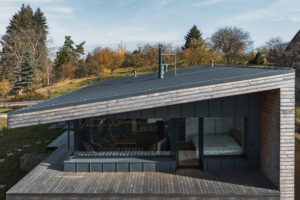 Dřevěná terasa - Přízemní dům v Příbrami