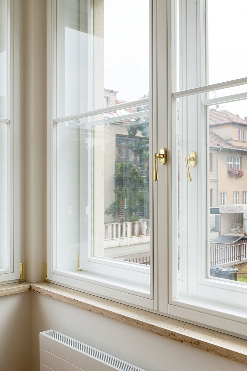 Okna - Rekonstrukce vily v Brně