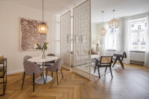 Jídelna a obývák - Rekonstrukce historického bytu v Karlových Varech