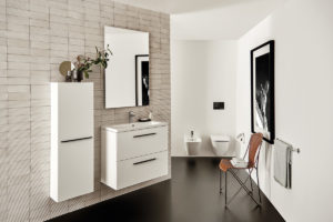 Nadčasový design koupelnového zařízení v bílých barvách