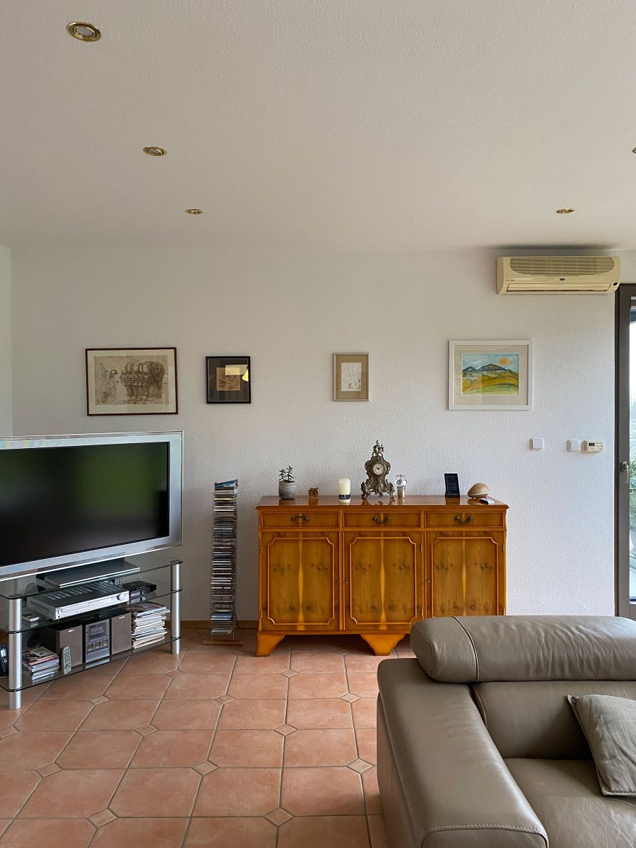 Obývací pokoj s televizí-Rekonstrukce kuchyne