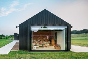Spojení moderny a tradice: Jak architekti reinterpretují stodolu