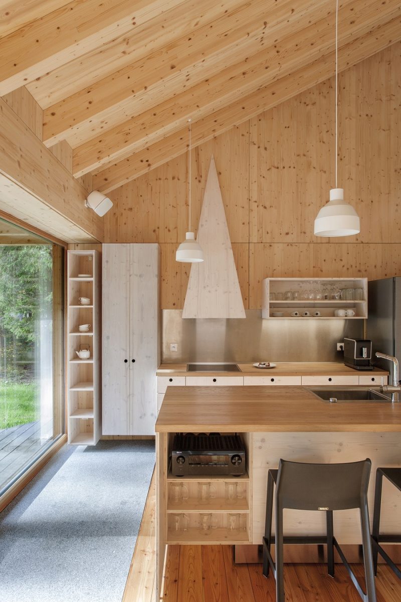 Moderní chata ze dřeva