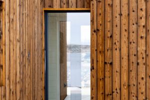 Dřevěný vchod do domu