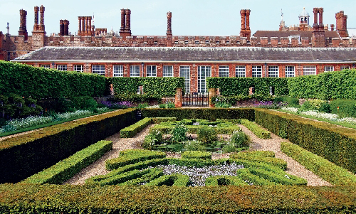 Hampton-Court_12.jpg