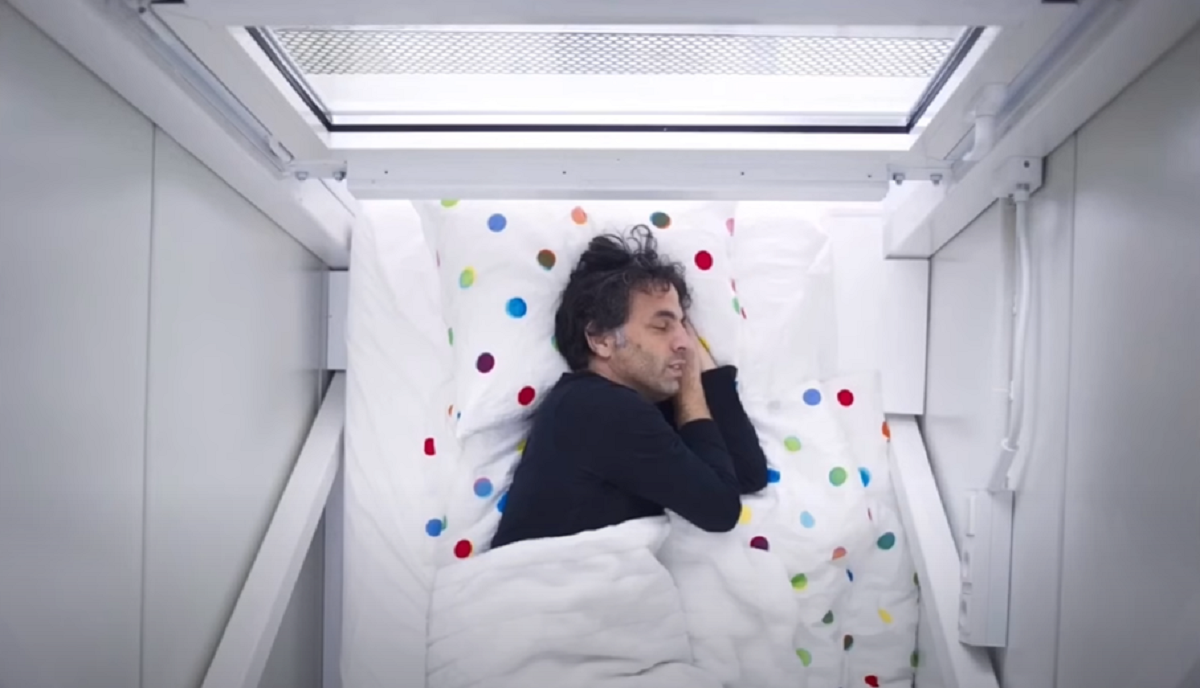 Keret House poskytuje vše, co potřebuje jeden člověk k životu.