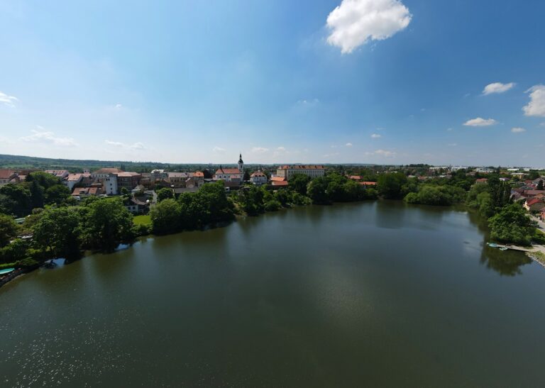 Video: Nejlepší místo pro život v České republice získalo malebné město již 6 krát v řadě. Praha je na druhém místě