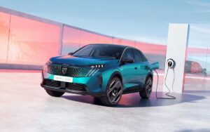 Kam uložit přebytky z fotovoltaiky? Skvělou volbou je elektromobil