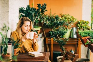 Podzimní balkon: Jaké rostliny využít pro vytvoření atraktivní výsadby v květináčích?