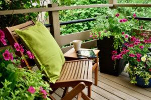 6 skvělých tipů, jak na stylový balkon i bez velkého balíčku peněz