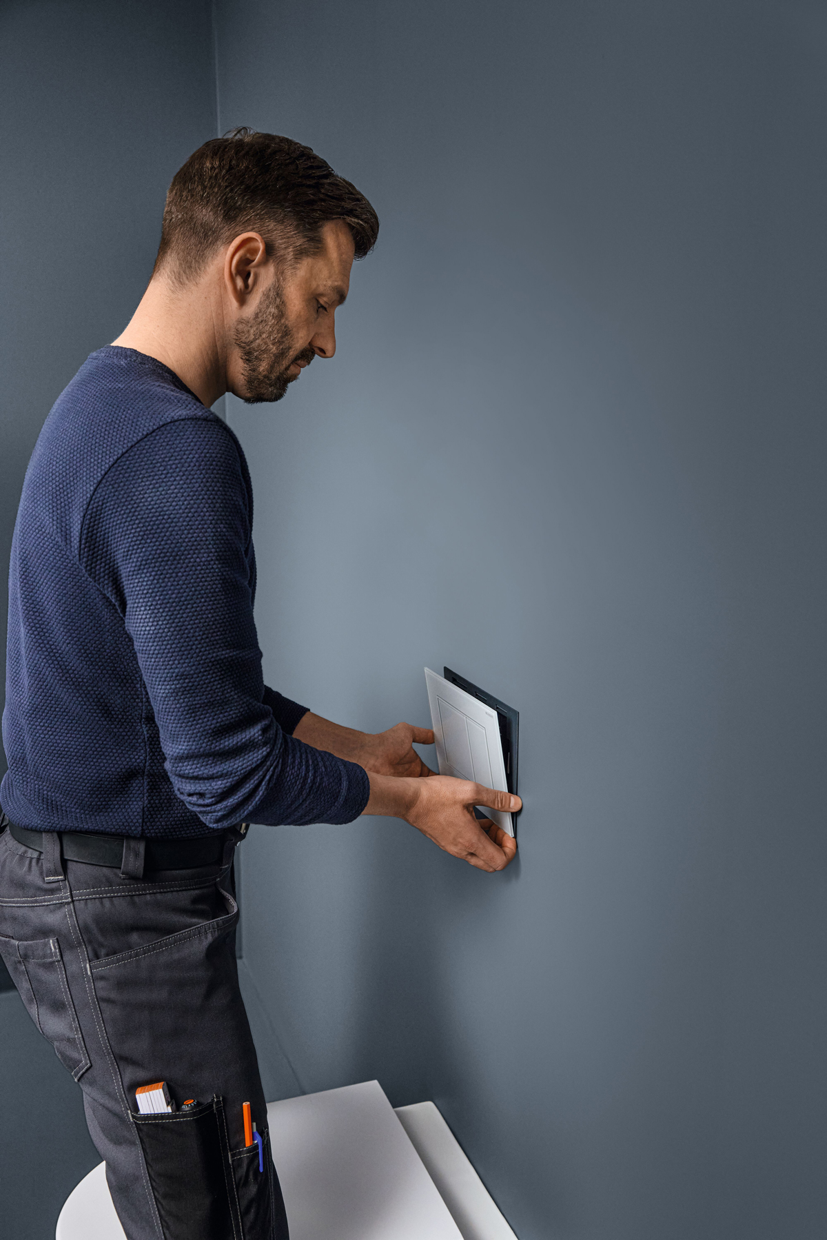 Díky vylepšenému zacvakávacímu mechanismu je instalace nového tlačítka Sigma40 jednoduchá a rychlá.