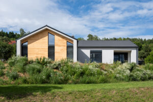 Dům z Ytongu ve svahu na pěnovém skle: originální projekt brněnských architektů