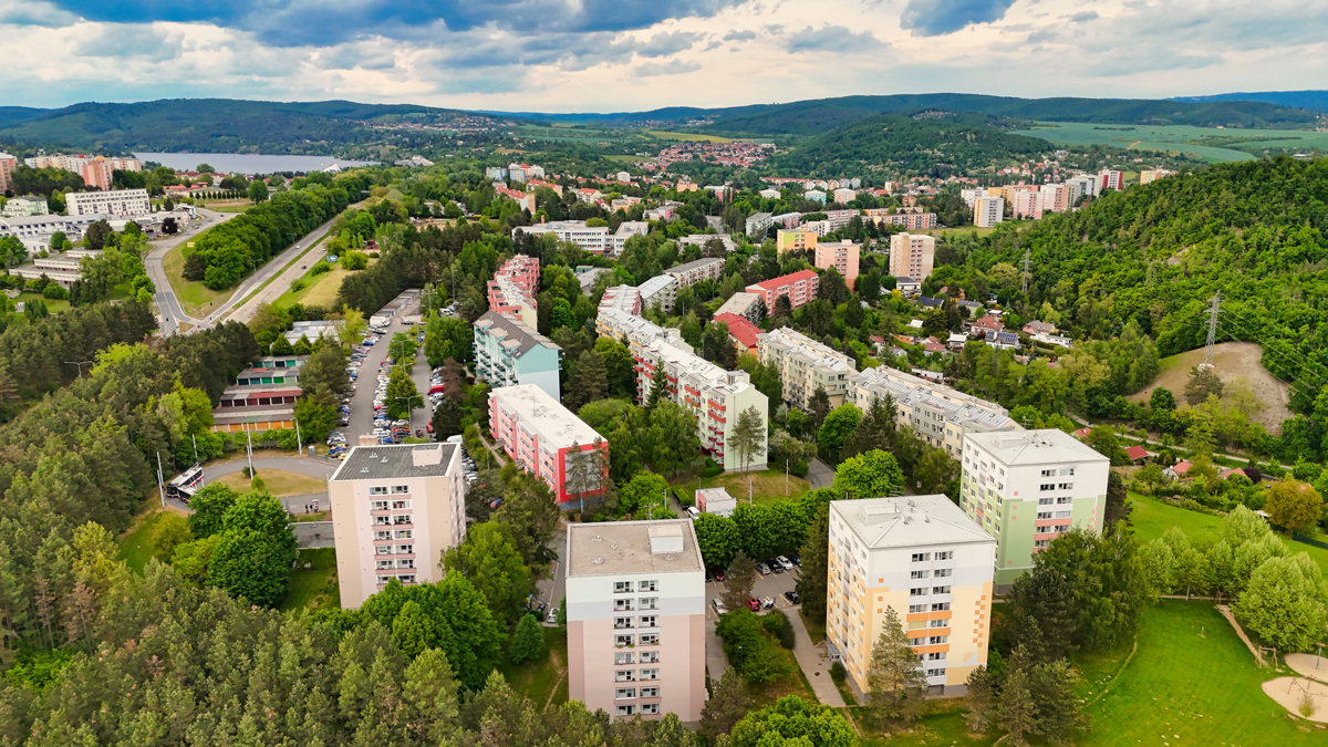 Pronájem bytu v Praze bez iluzí: hotelový pokoj místo bytu, komfort za 85 tisíc i „citlivá“ rekonstrukce