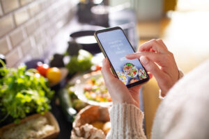 Mobilní aplikace s recepty pro zdravé vaření – digitální pomocník pro plánování jídelníčku a organizaci domácí kuchyně.