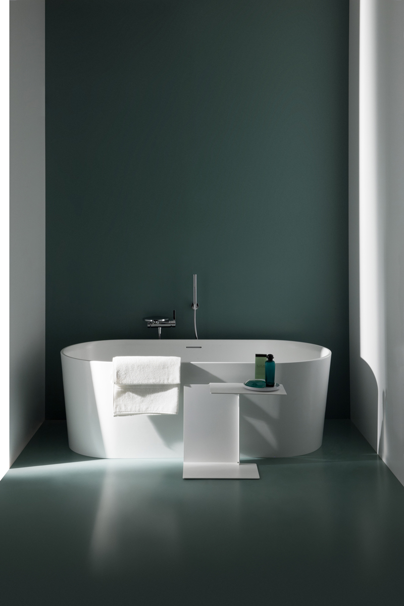 Laufen_foto_tisk_kolekce_VAL_samostatne_stojici_vana_ovalna_foto1